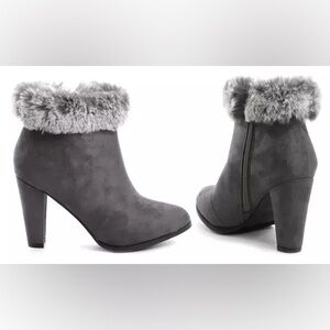 Catherine Malandrino Gray Suede Ankle Boots Size 7.5 - Like New